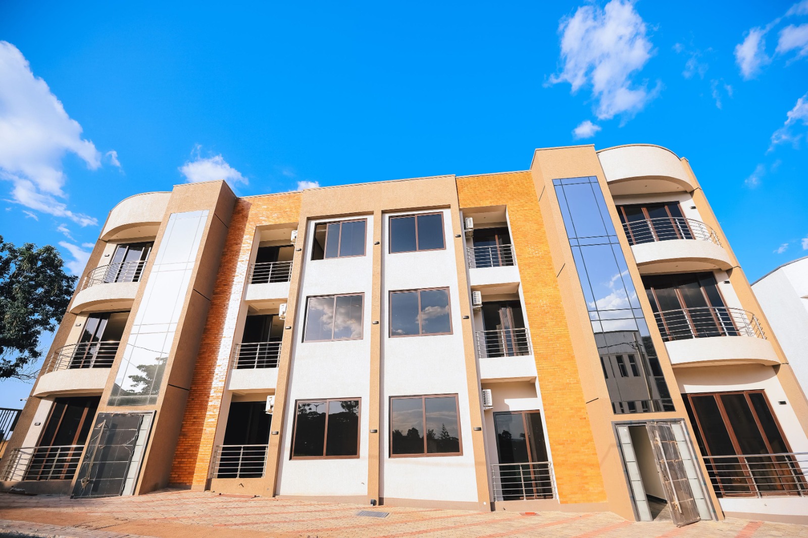 IGANZE VISTA APARTMENTS