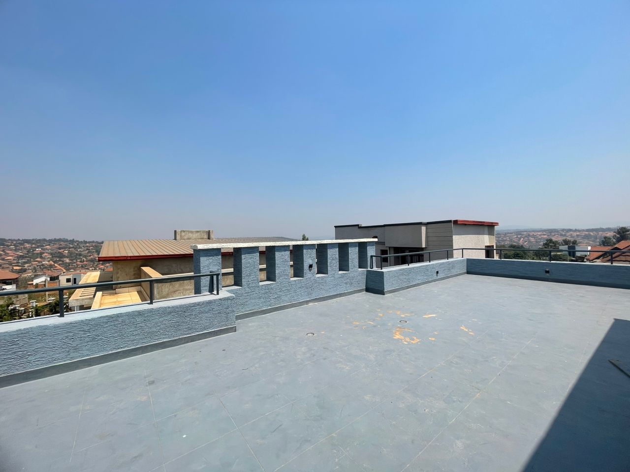 CS 001 House for sale in Rusororo
