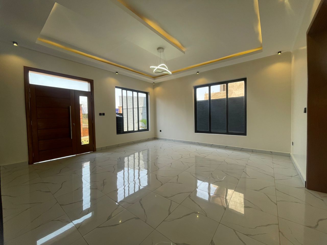 CS 001 House for sale in Rusororo