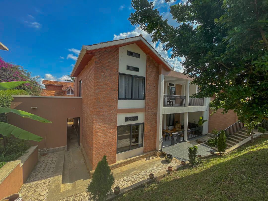 CR 009 APARTMENTS FOR RENT IN GACURIRO