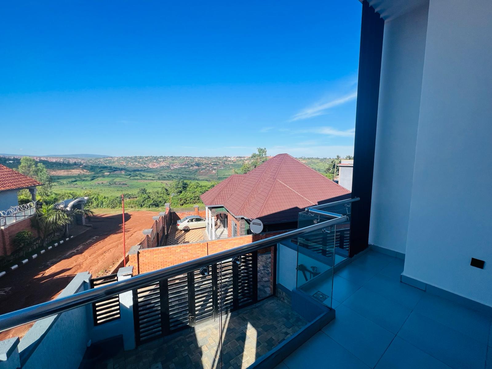 CS 002 RESIDENTIAL HOUSE FOR SALE IN KAGARAMA