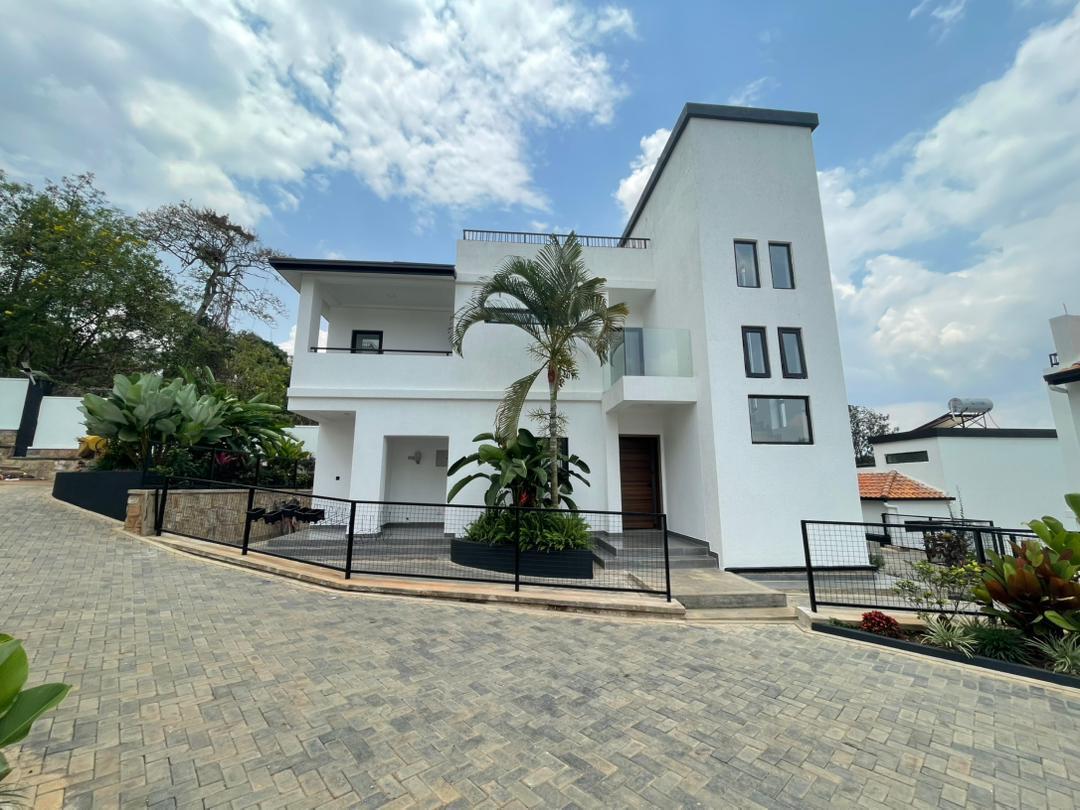 CR 006 Duplex houses for rent in Kiyovu
