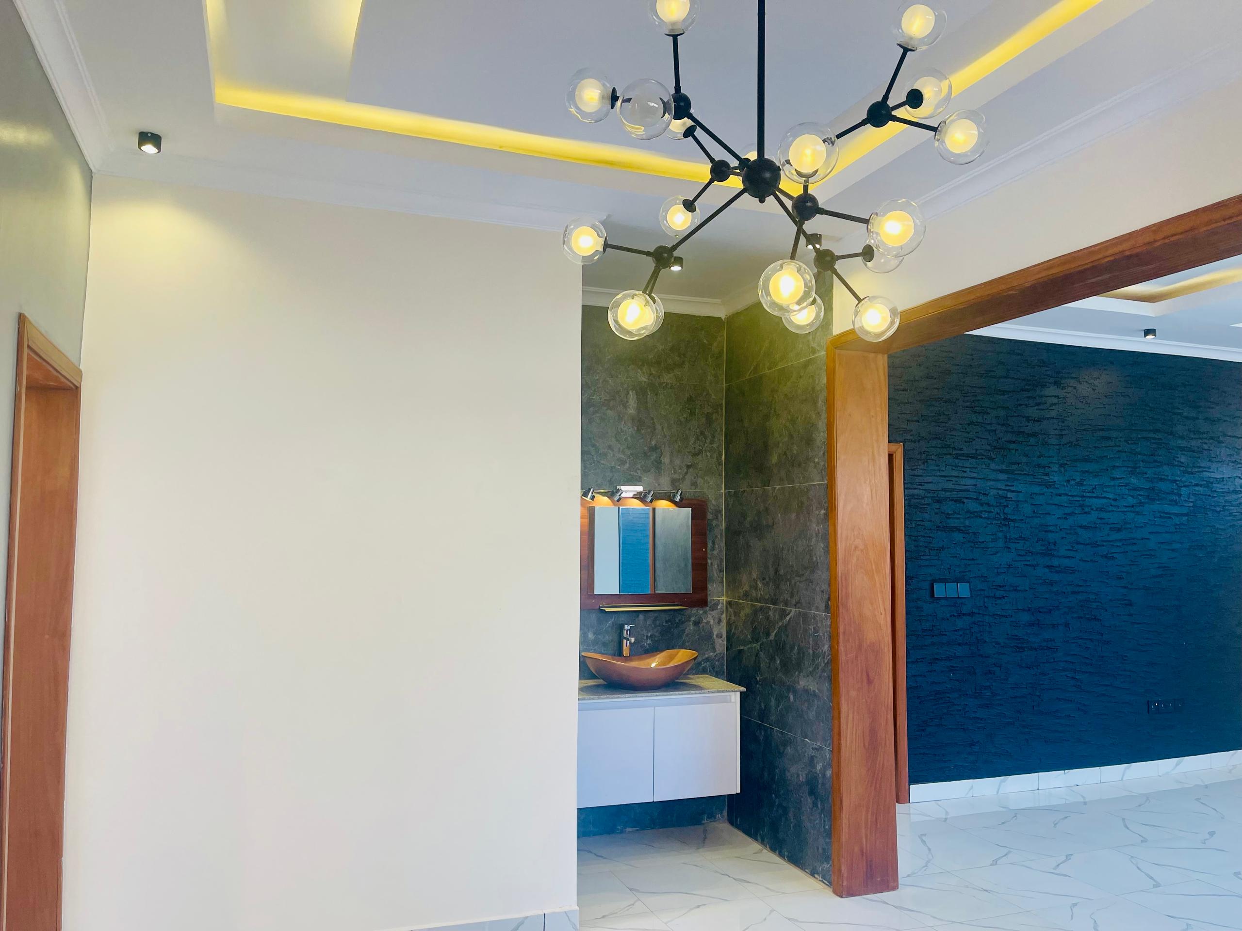 CS 001 House for sale in Rusororo