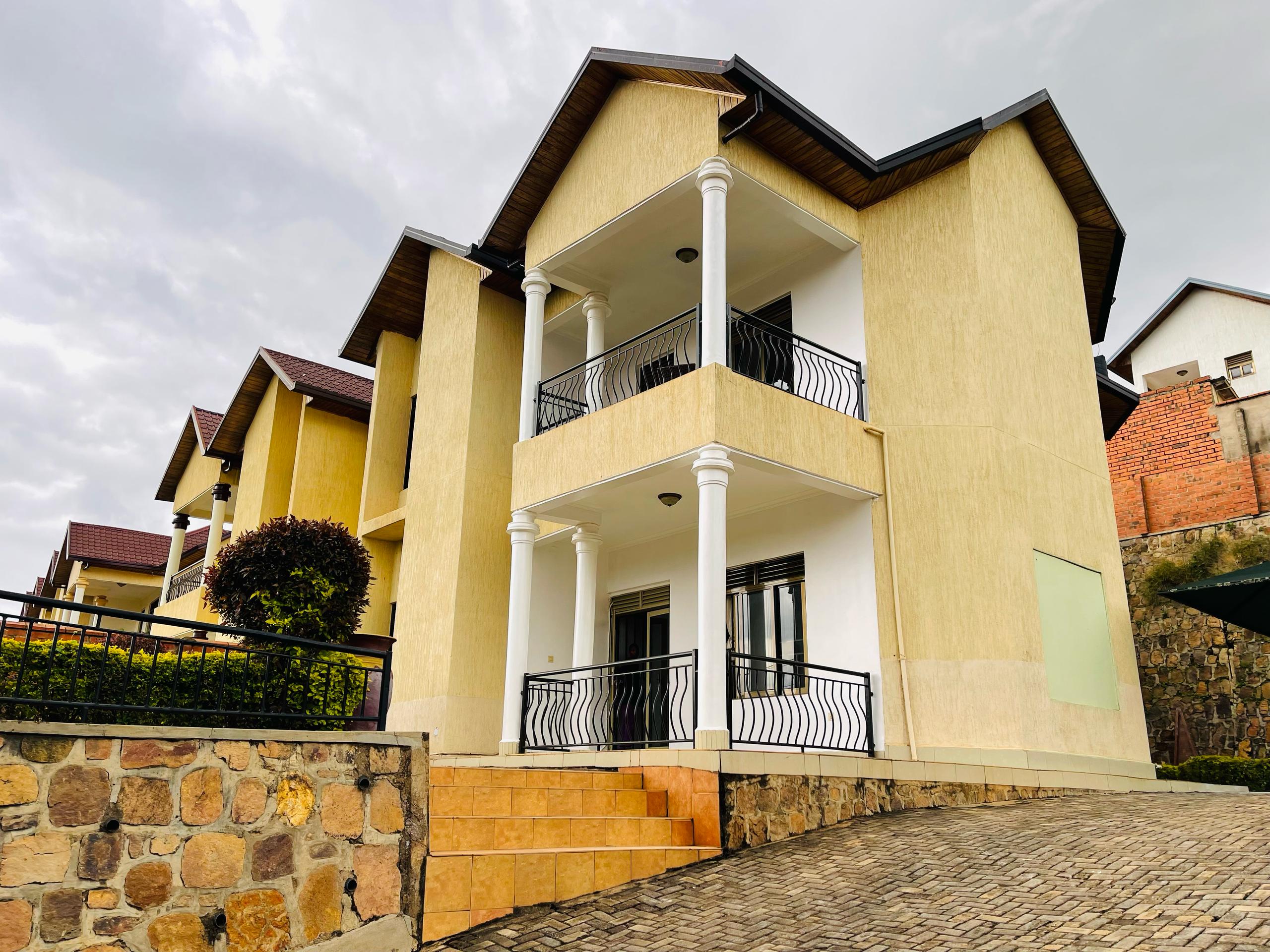 CR 048 House for rent in Gacuriro