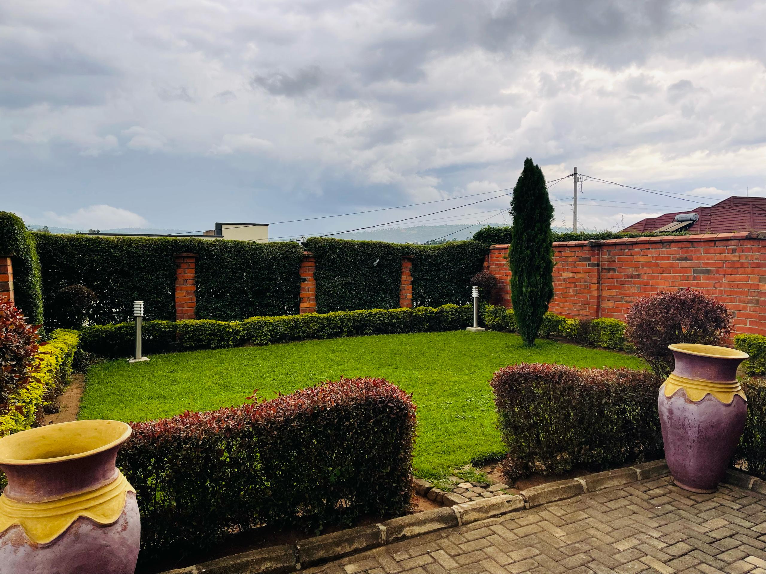 CR 048 House for rent in Gacuriro