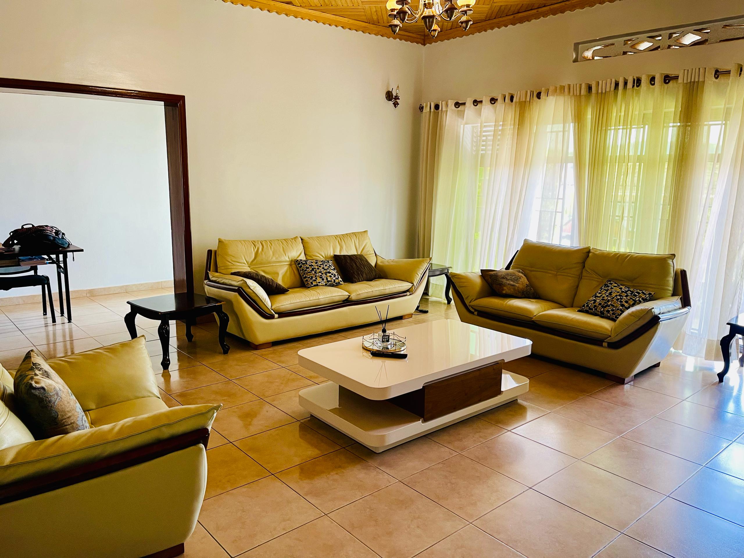 CR 054 RESIDENTIAL HOUSE FOR RENT IN KIBAGABAGA