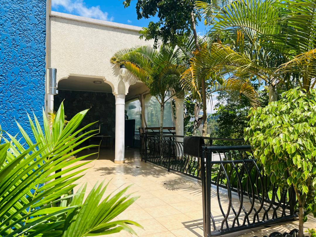 CR 062 RESIDENTIAL HOUSE FOR RENT IN KIMIHURURA