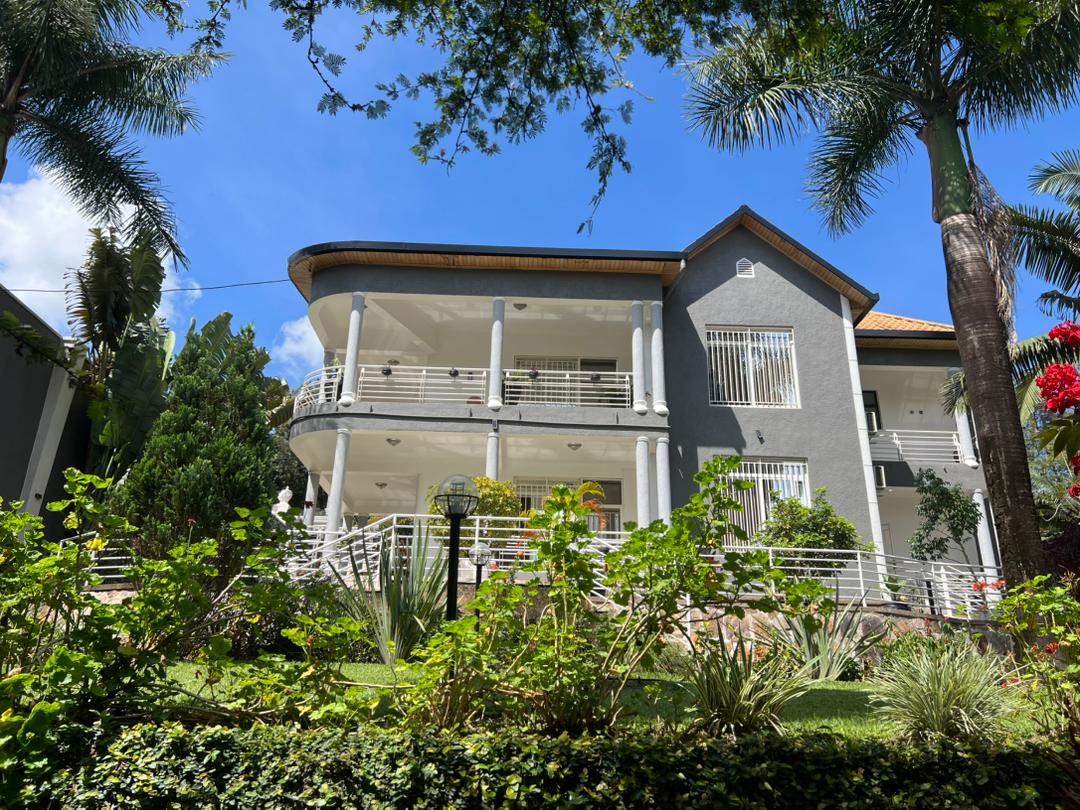 CR 065 RESIDENTAL HOUSE FOR RENT IN NYARUTARAMA