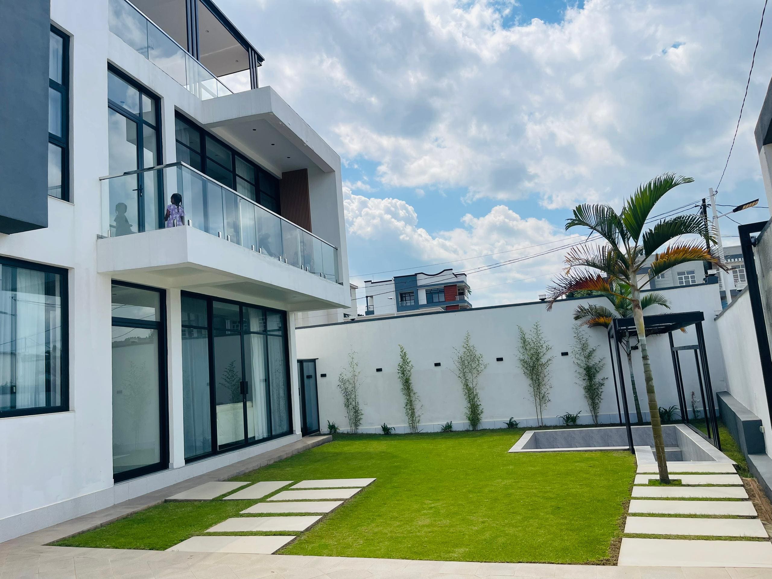 CR 073 RESIDENTIAL HOUSE FOR SALE IN KINYINYA