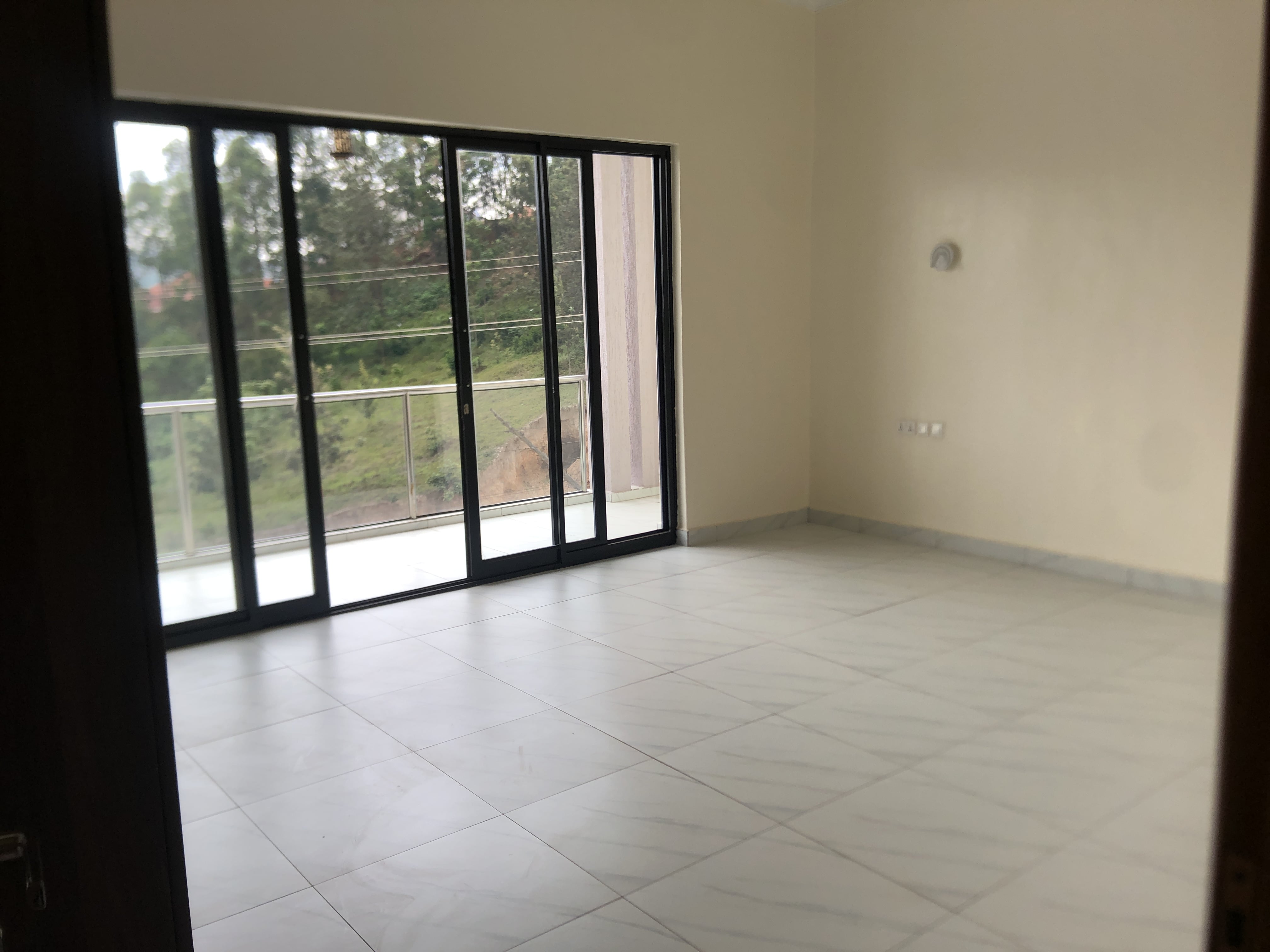 CR 087 RESIDENTIAL HOME FOR SALE IN KIBAGABAGA