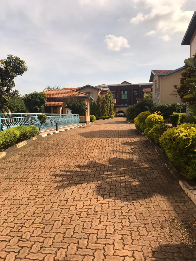 CR 088 RESIDENTIAL HOME FOR RENT IN GACURIRO