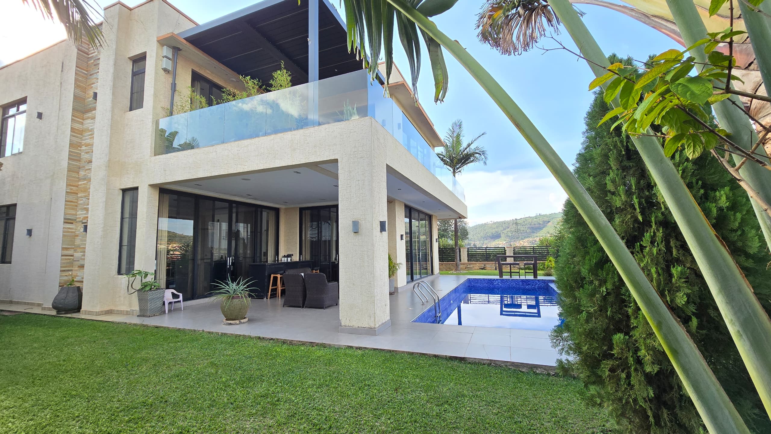 CR 090 VILLA FOR RENT IN KINYINYA