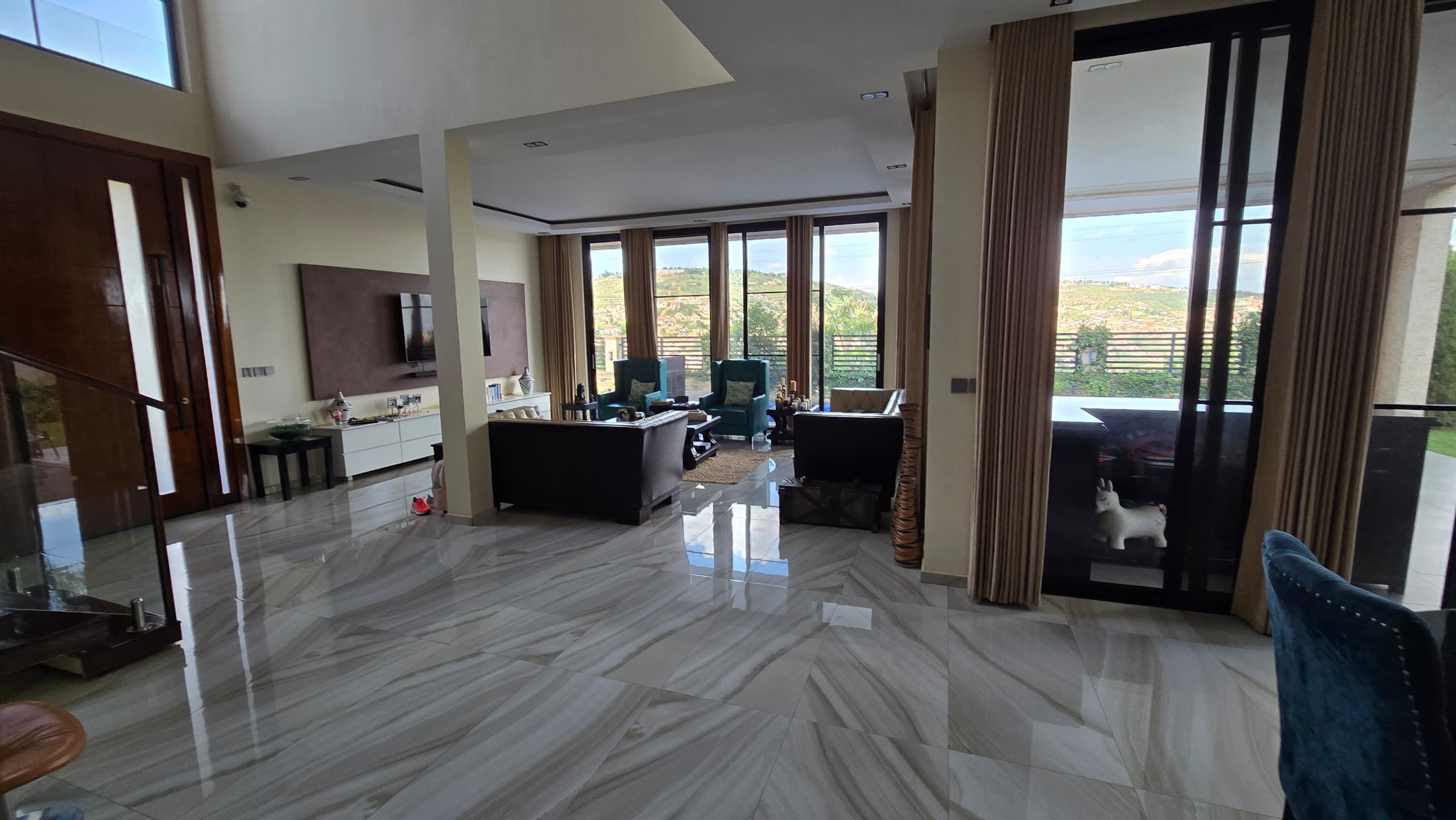 CR 090 VILLA FOR RENT IN KINYINYA