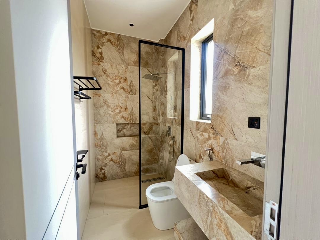 CR 104 HOUSE FOR SALE IN RUSORORO