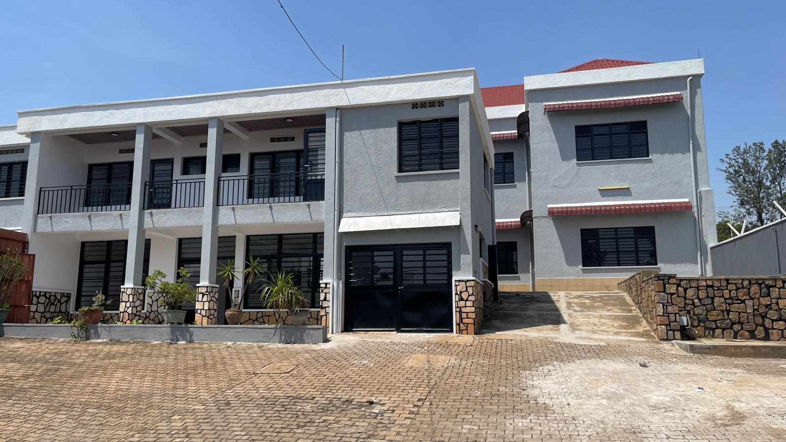 CR 105 MIXED-USE COMMERCIAL PROPERTY FOR RENT IN KACYIRU