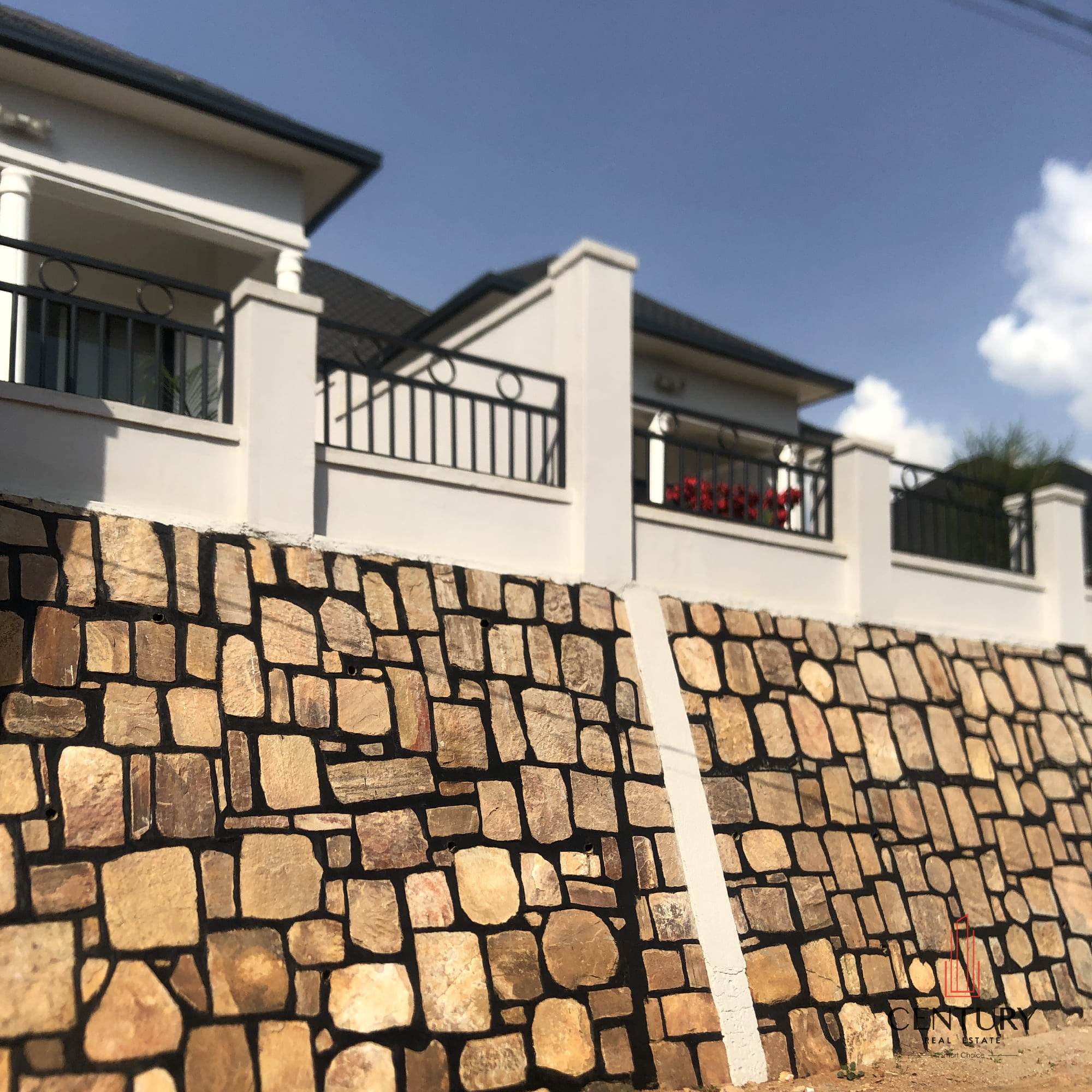 CR 108 RESIDENTIAL HOUSE FOR SALE IN KANOMBE