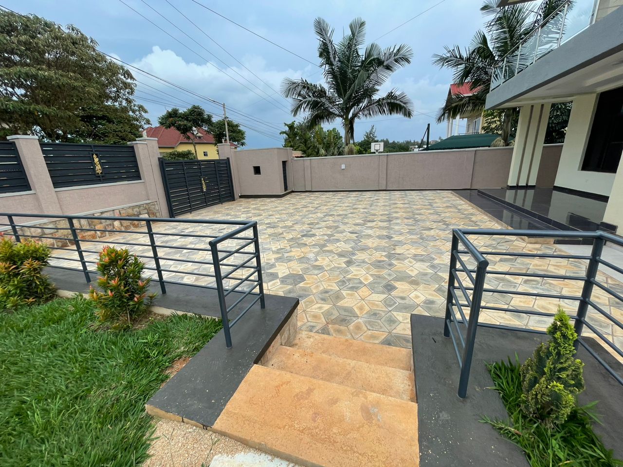 CR 113 RESIDENTIAL HOME FOR RENT IN RUSORORO