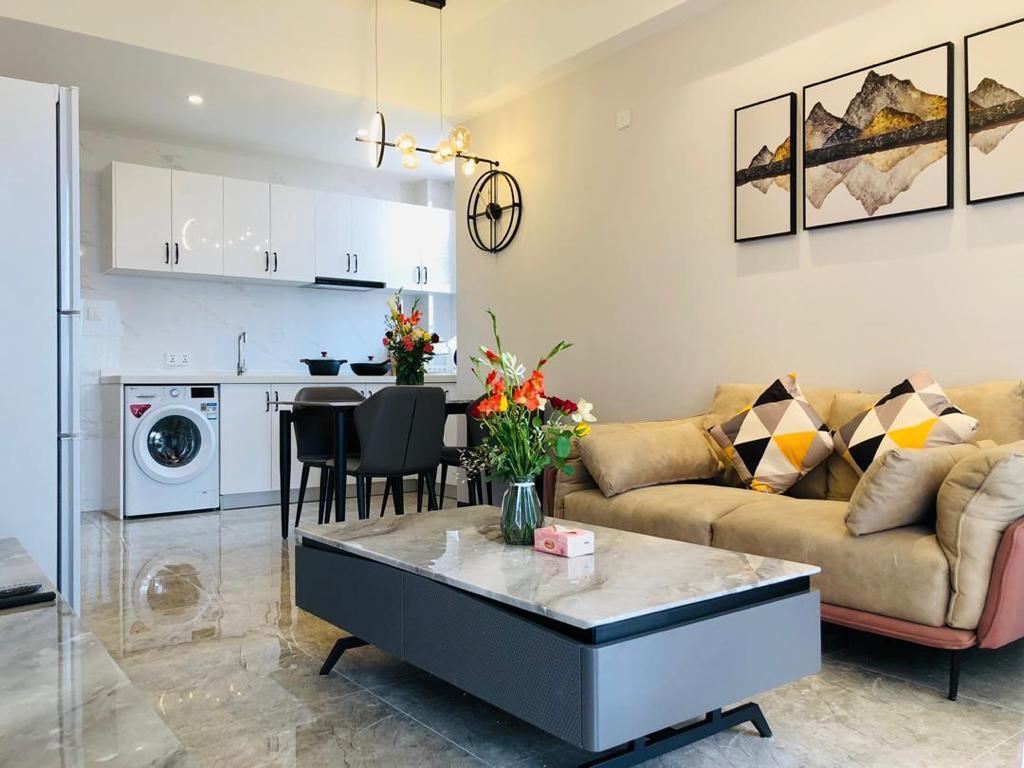 CR 124 APARTMENT UNIT FOR SALE IN ROSE GARDEN APARTMENTS-NYARUTARAMA