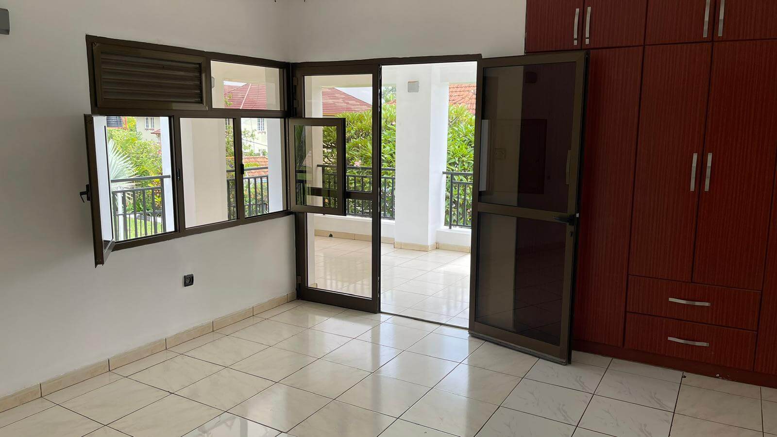 CR 125 RESIDENTIAL HOUSE FOR RENT IN NYARUTARAMA