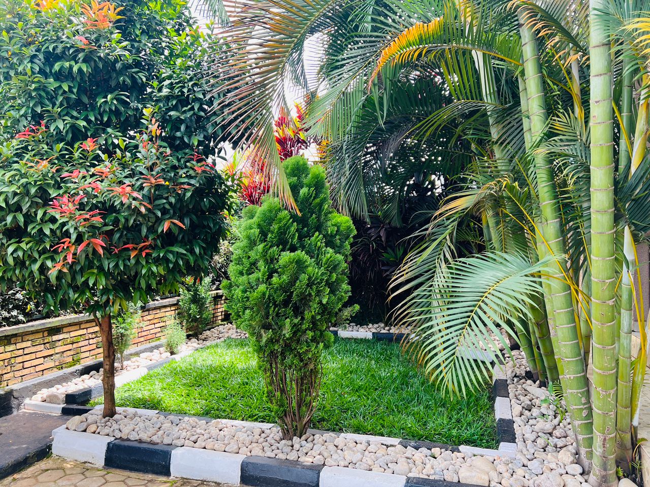 CR 126 RESIDENTIAL HOUSE FOR RENT IN RUSORORO