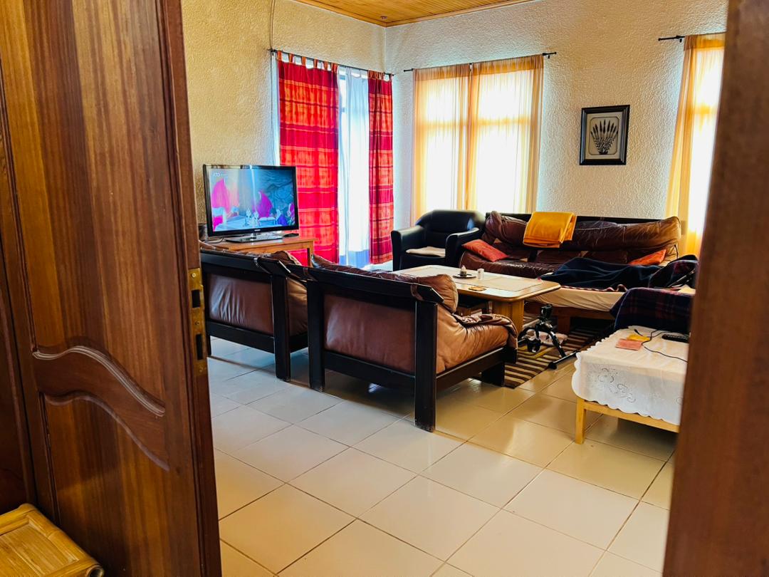 CR 131 RESIDENTIAL HOUSE FOR SALE IN NYARUTARAMA
