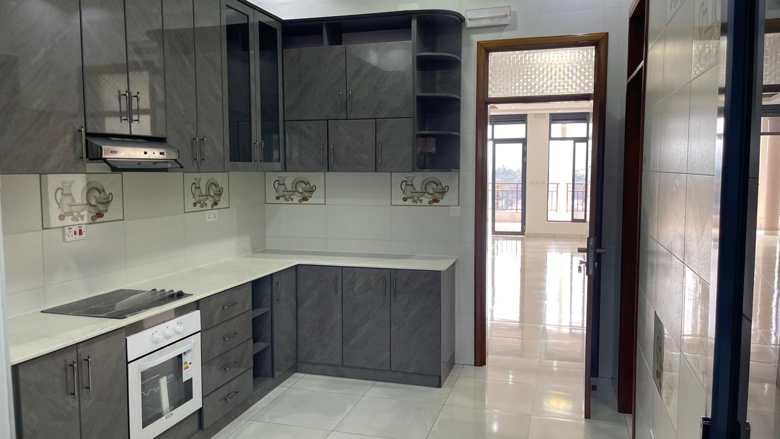 CR 132 MIXED-USE COMMERCIAL HOUSE FOR RENT IN KACYIRU